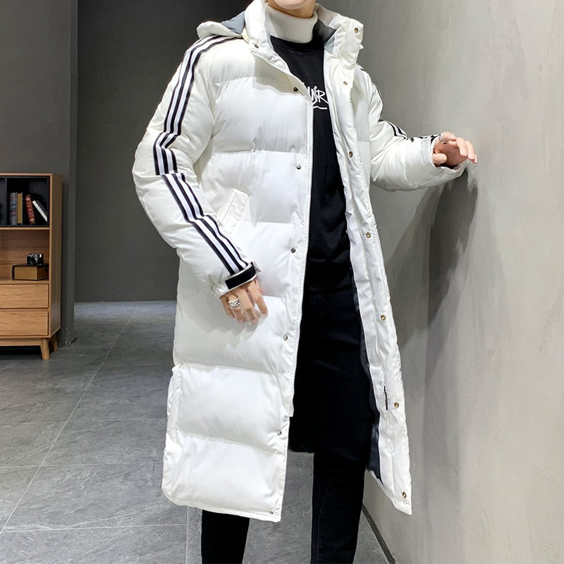 Lange Winterjacke mit Kapuze