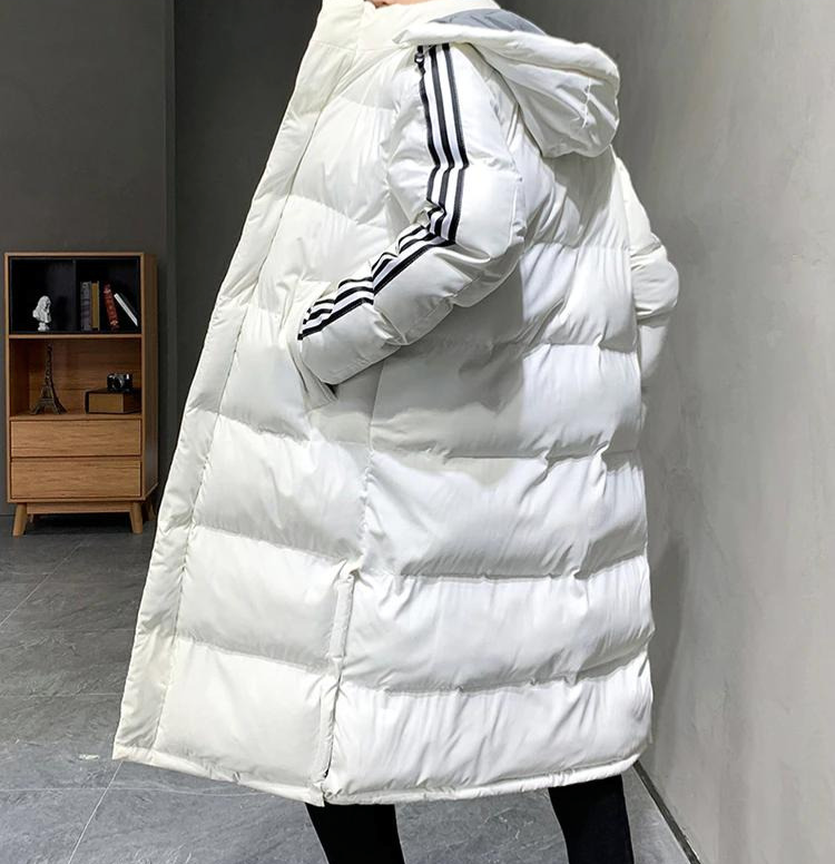 Lange Winterjacke mit Kapuze