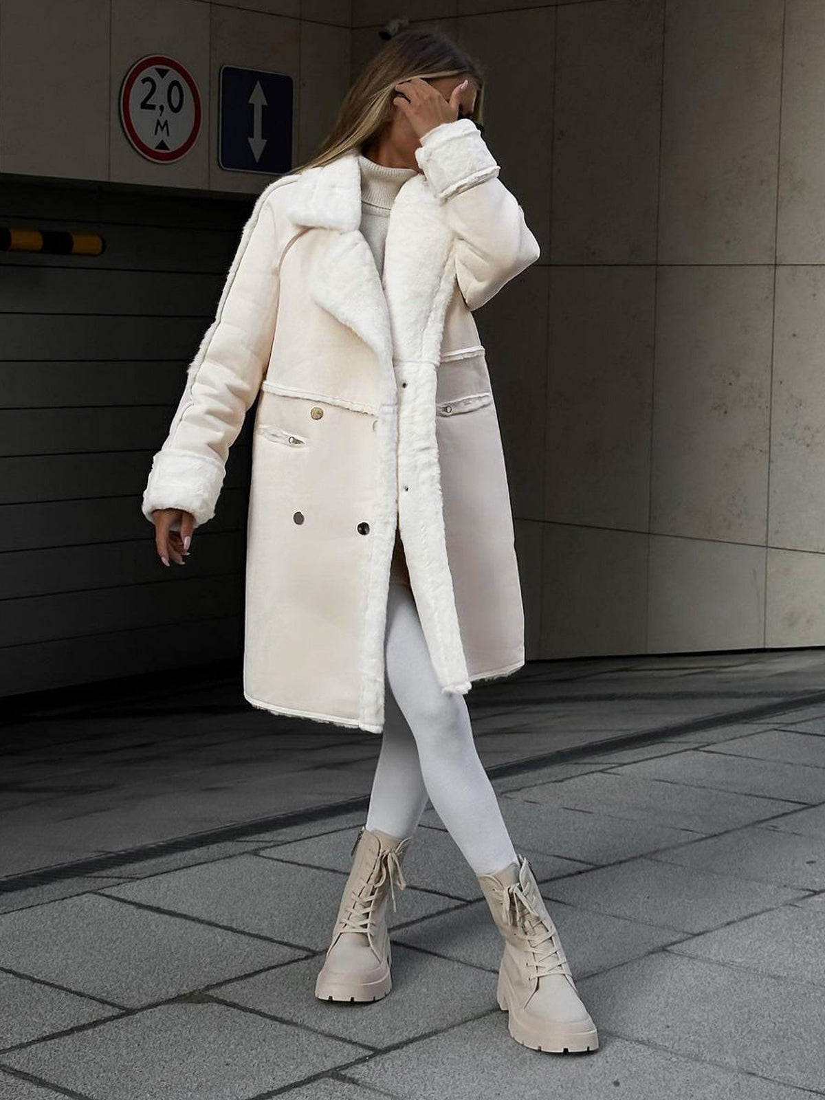 Langer Oversized-Lammfellmantel für Damen