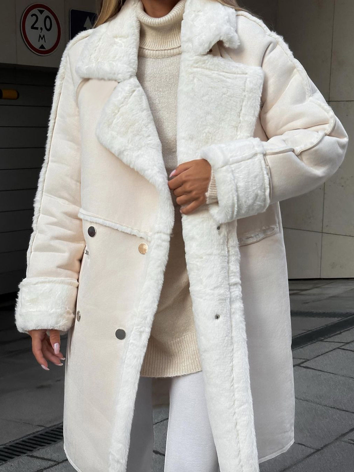 Langer Oversized-Lammfellmantel für Damen
