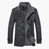 Lässige Herrenjacke mit Knöpfen