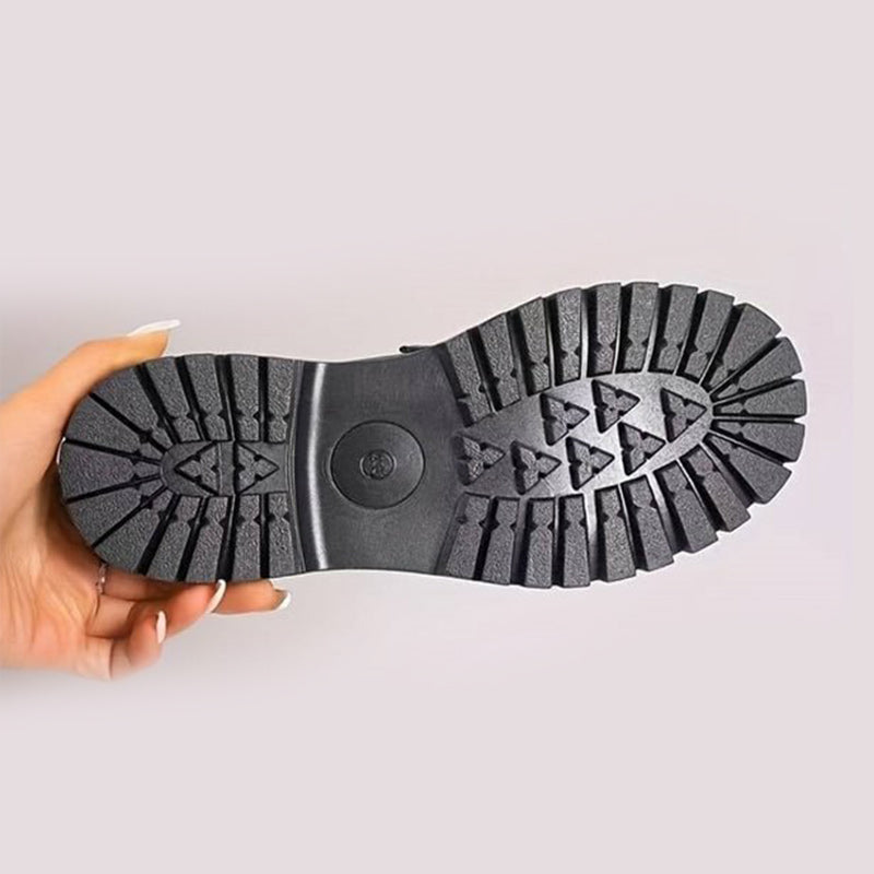 Lässige und elegante Damen-Slipper aus Wildleder