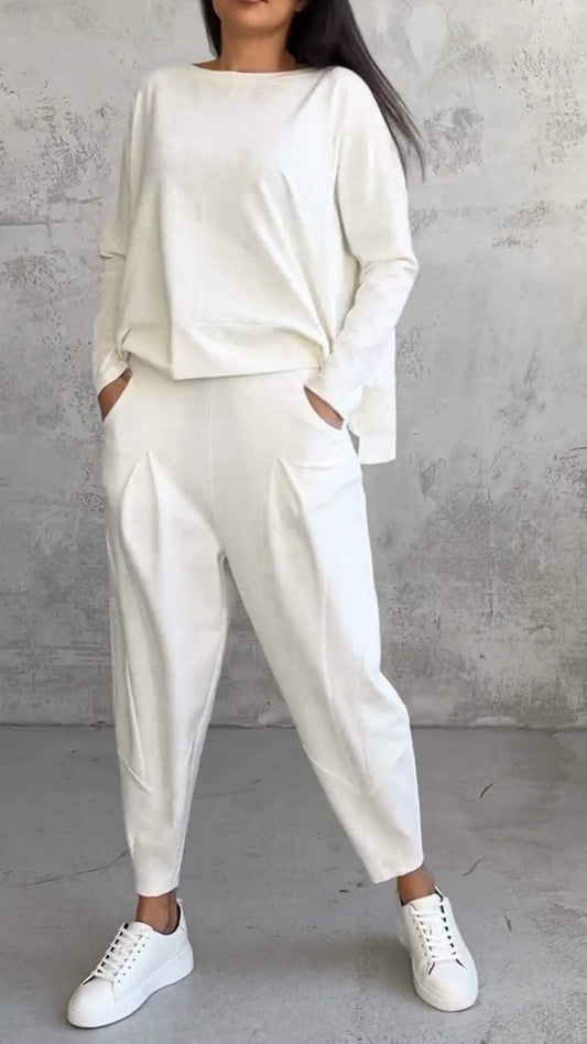 Lässiges Damen-Sommer-Set mit lockerem Pullover und zulaufender Hose