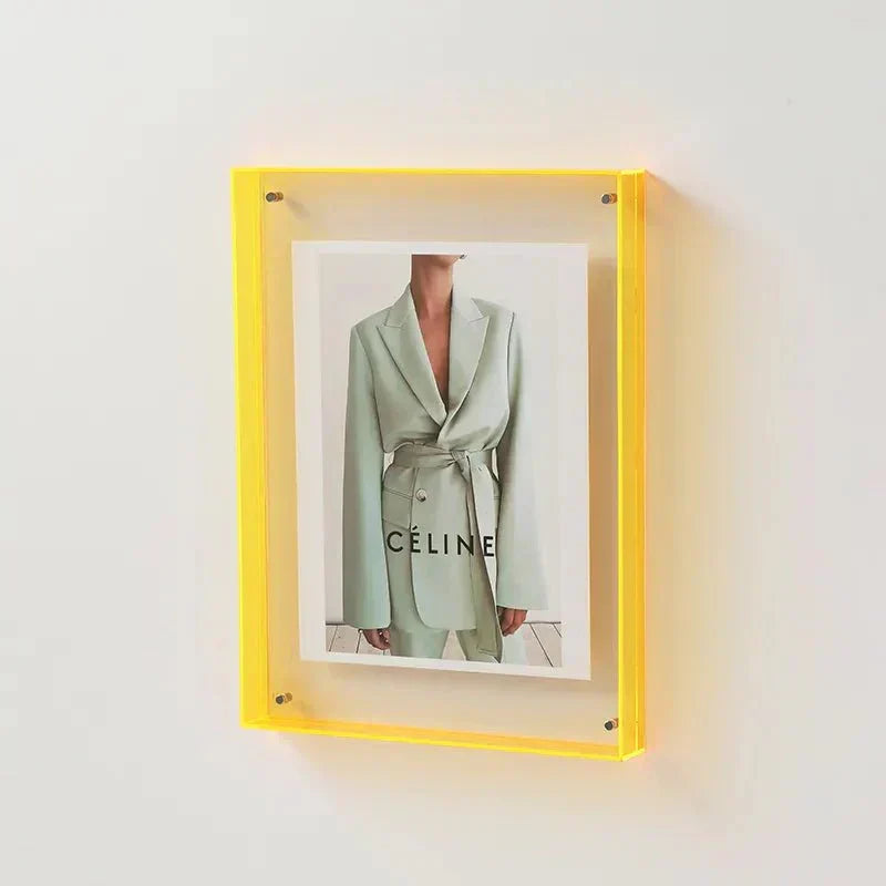 Lebendiger Acryl-Displayrahmen – Moderner farbenfroher Fotohalter