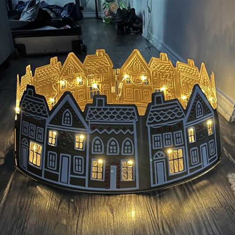 LED-Christbaumständer-Abdeckung im Lebkuchenhaus-Design