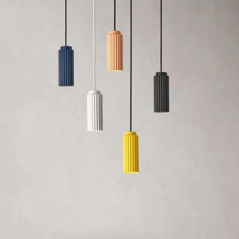 LED-Pendelleuchte im skandinavischen Design