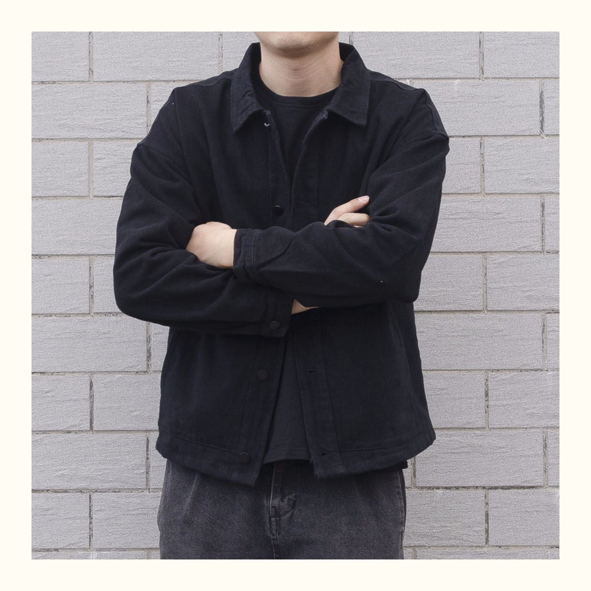 Legere Herrenjacke mit Knopfleiste