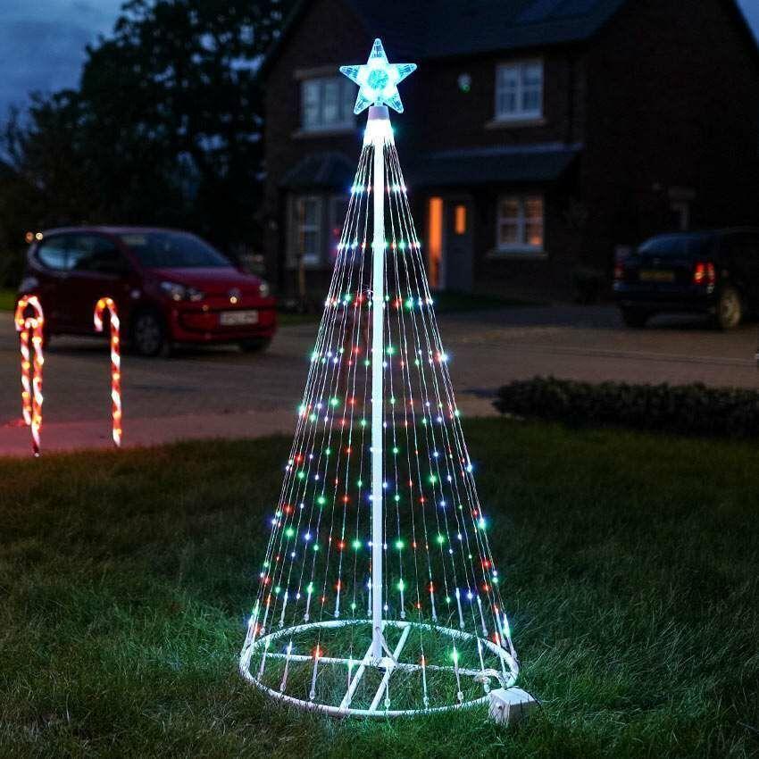 Lichterbaum mit choreografierter Lichtshow