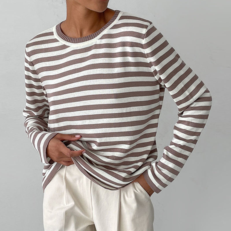 Locker sitzender gestreifter Strickpullover für Damen