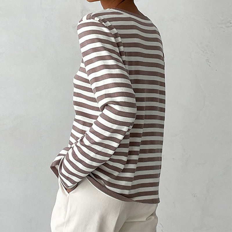 Locker sitzender gestreifter Strickpullover für Damen