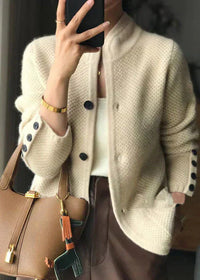 Luxuriöse gemütliche Strickjacke