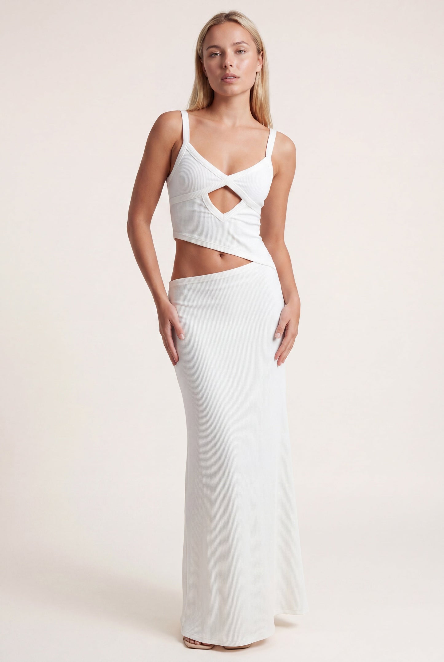 Maxikleid | Rückenfrei und Schleifendetail mit eleganter Note