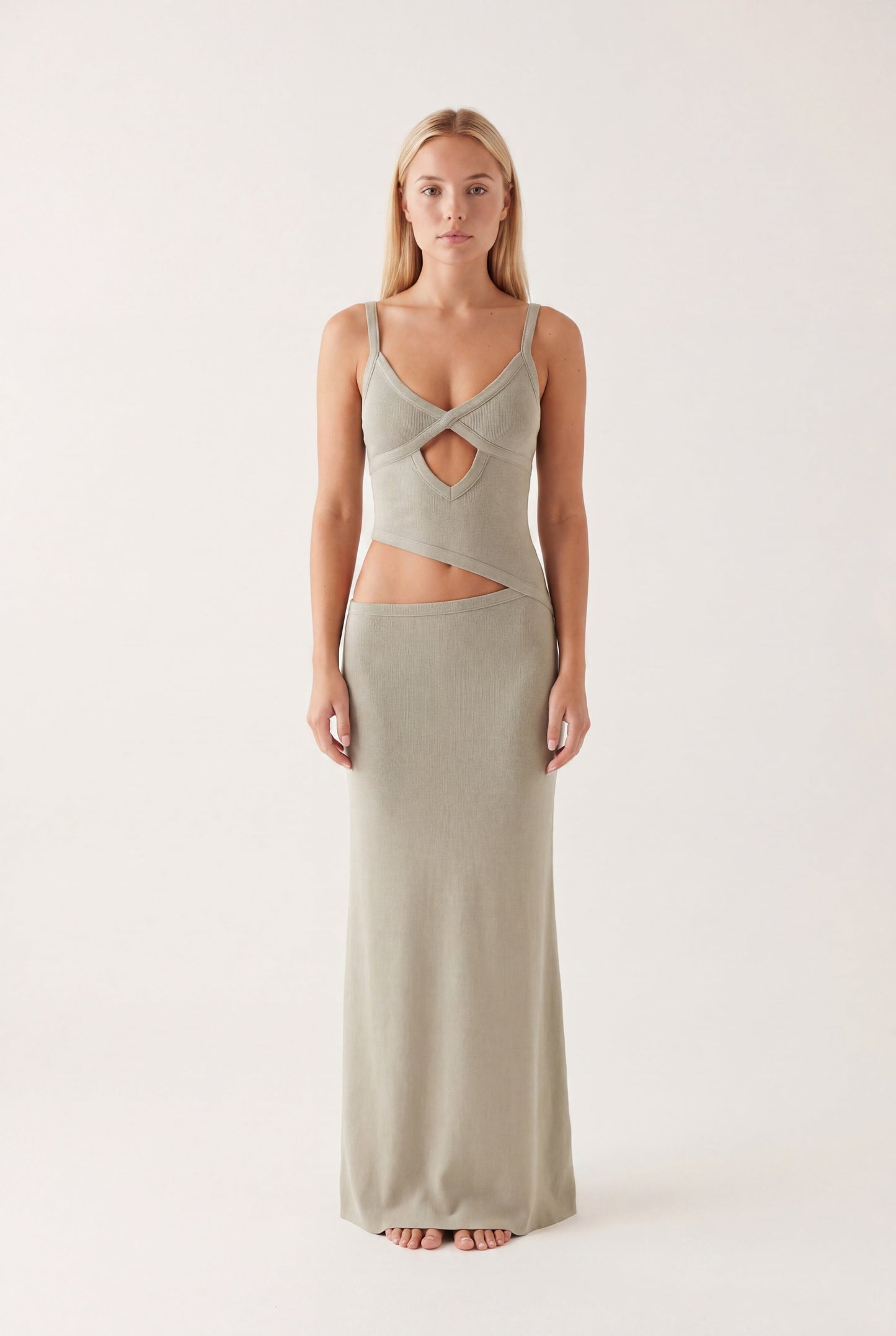 Maxikleid | Rückenfrei und Schleifendetail mit eleganter Note