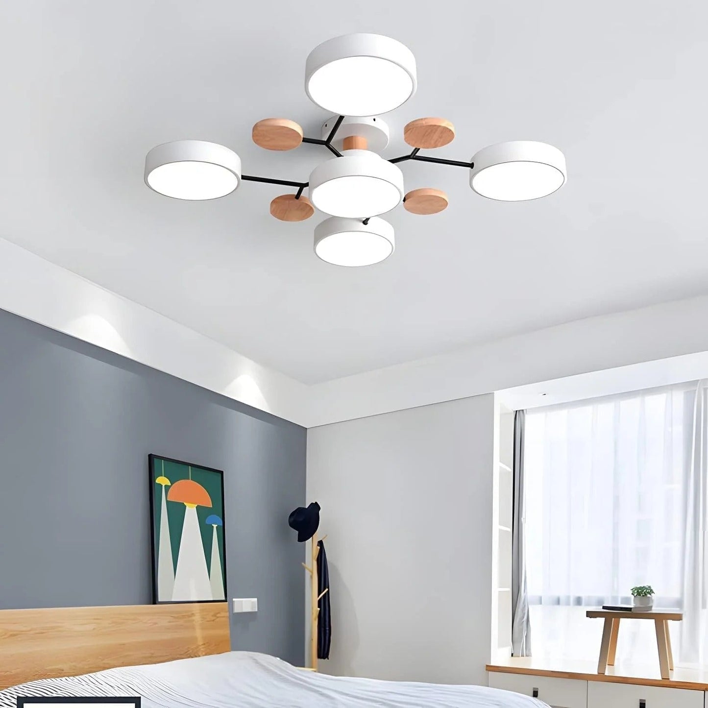 Moderne Halbeinbau-LED-Deckenleuchte Halo für elegante Räume