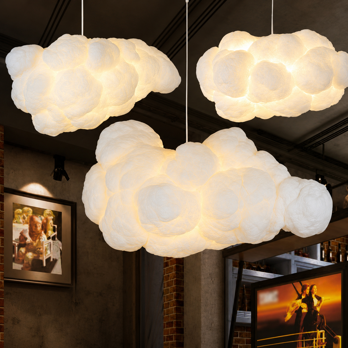 Moderne Hängelampe in Wolkenform in Weiß