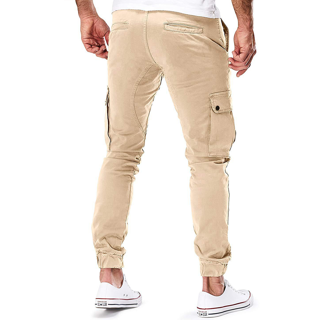 Moderne Herren-Cargohose mit langen Taschen