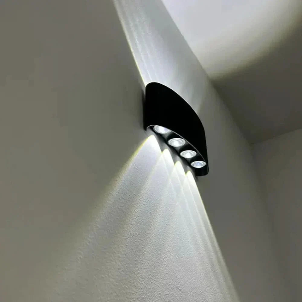 Moderne LED-Wandleuchte für innen und außen – minimalistische Leuchte