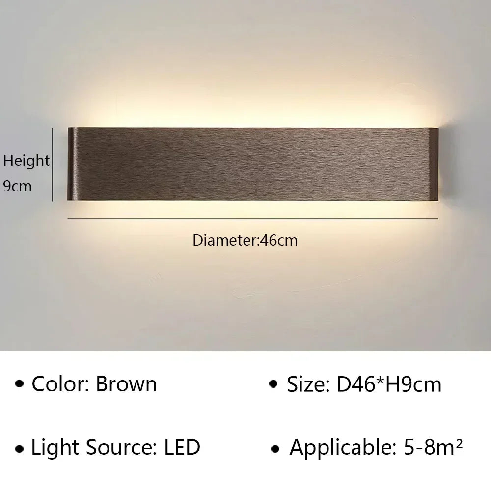 Moderne LED-Wandleuchte in elegantem Design mit warmweißem Licht für Schlafzimmer, Flur und Badezimmer