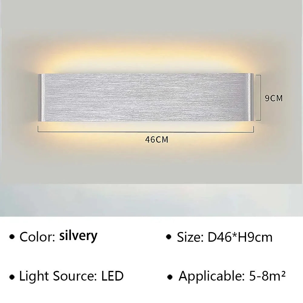 Moderne LED-Wandleuchte in elegantem Design mit warmweißem Licht für Schlafzimmer, Flur und Badezimmer