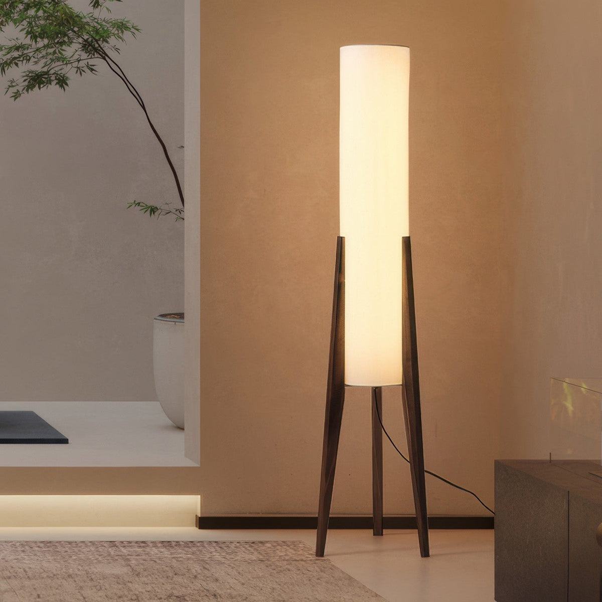 Moderne Retro-Stehleuchte aus Walnussholz – Kunstlampe