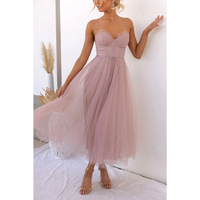 Modernes Spaghettiträger-Maxikleid für Damen – Ätherischer Seiden-Touch, architektonische A-Linie & skandinavische Sommer-Majestät