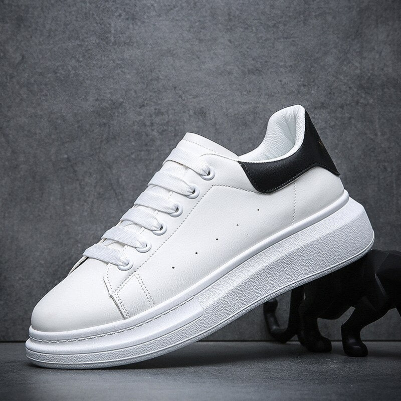 Modische Sommer-Sneaker mit Plateau und Chunky-Sohle
