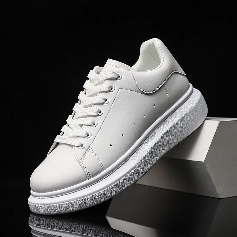 Modische Sommer-Sneaker mit Plateau und Chunky-Sohle