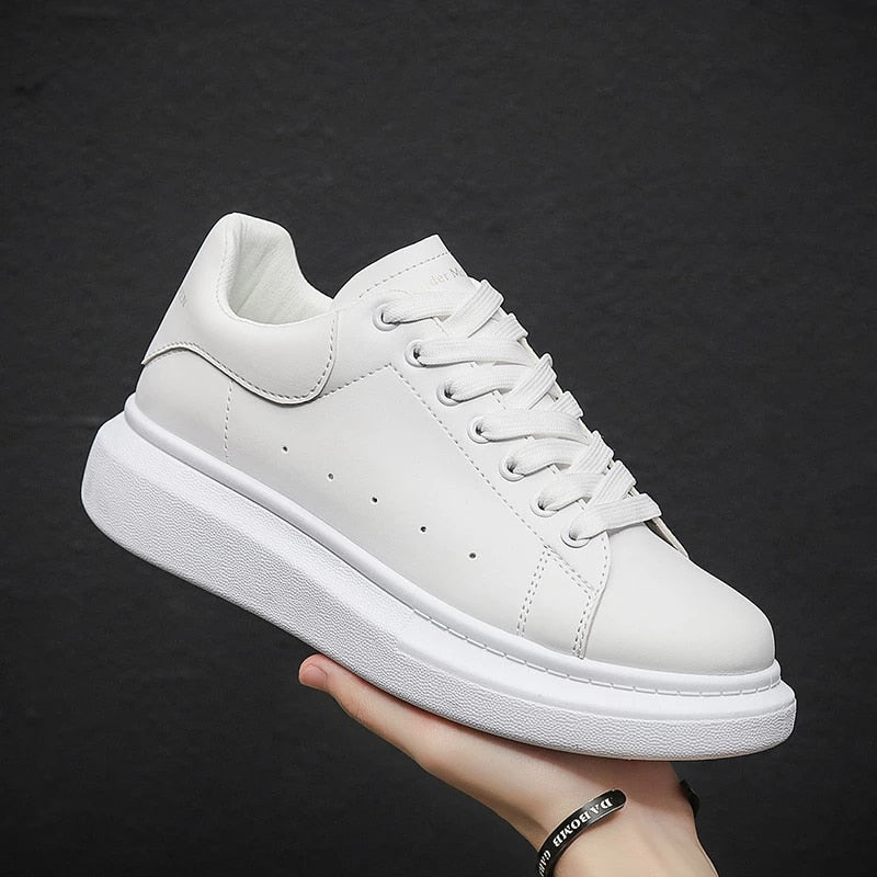 Modische Sommer-Sneaker mit Plateau und Chunky-Sohle