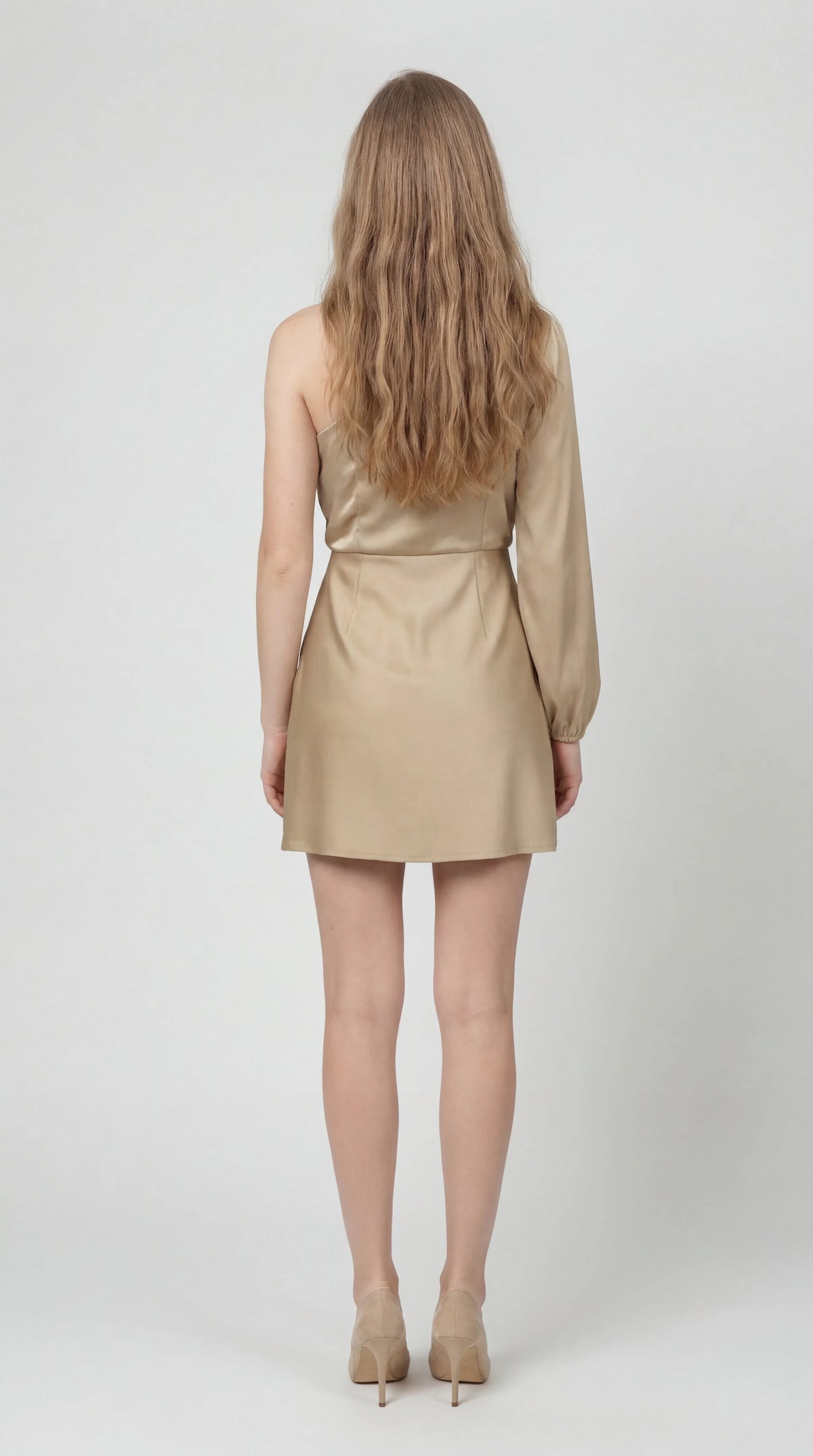 One-Shoulder-Minikleid in Satin-Optik mit asymmetrischem langem Ärmel