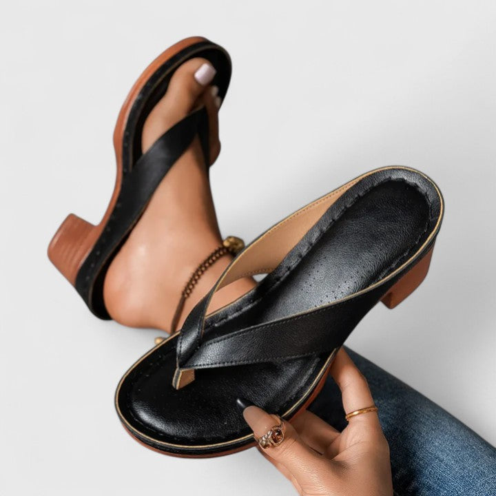 Orthopädische Absatzsandalen mit ergonomischem Fußbett und rutschfester Sohle – schwarzes Leder 5 cm für ganztägigen Tragekomfort