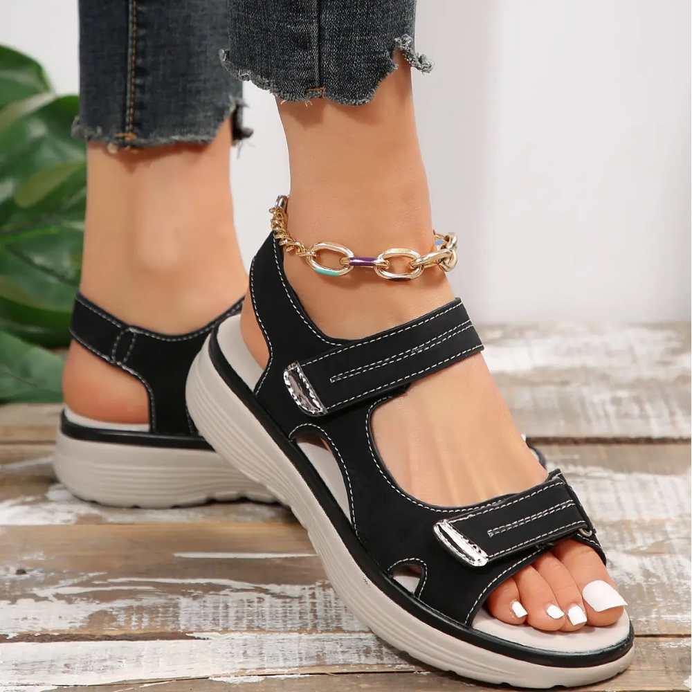 Orthopädische Damen-Sandalen – verstellbare Riemen, anatomische Unterstützung, elegantes Design