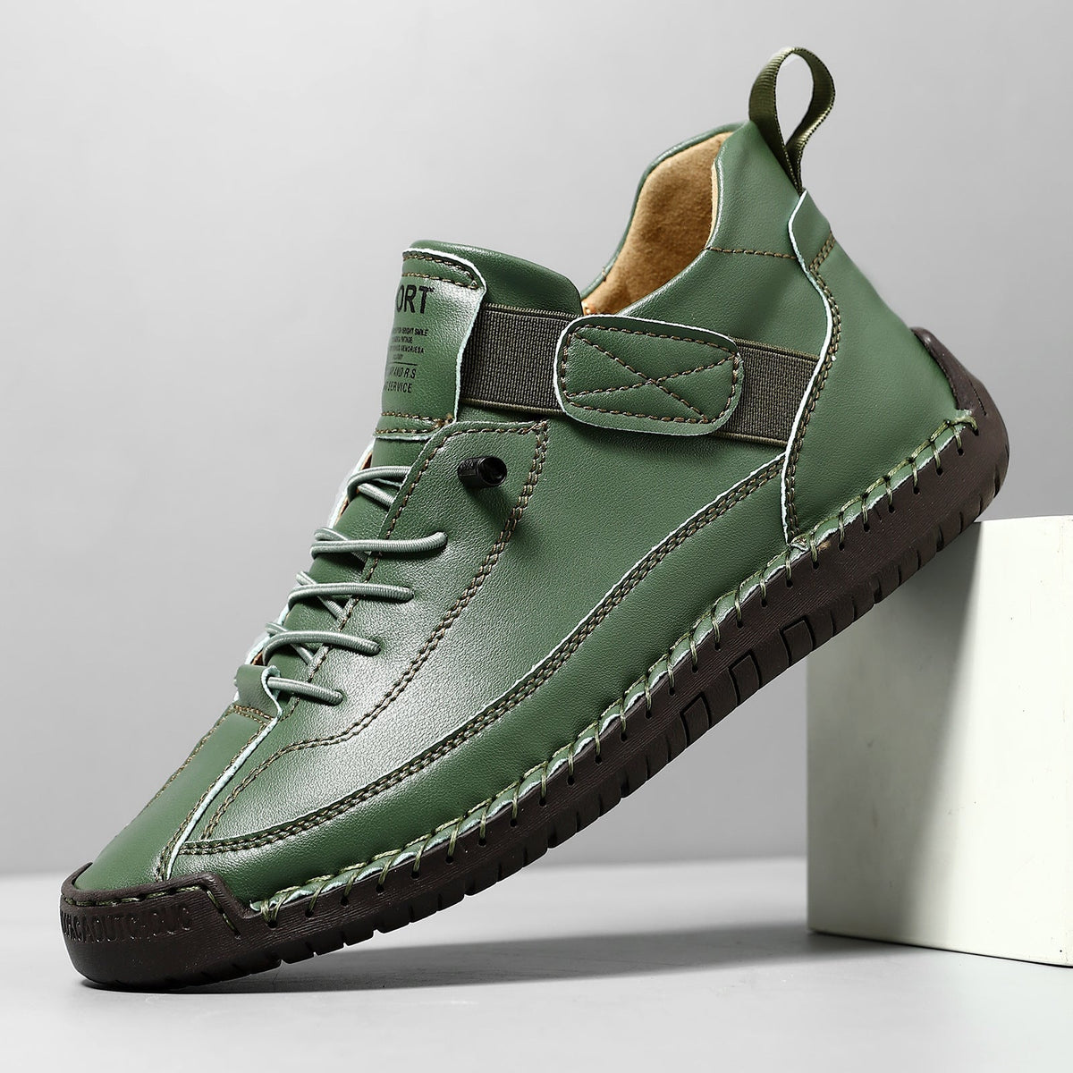 Orthopädische Damen-Sneaker mit Ziernähten