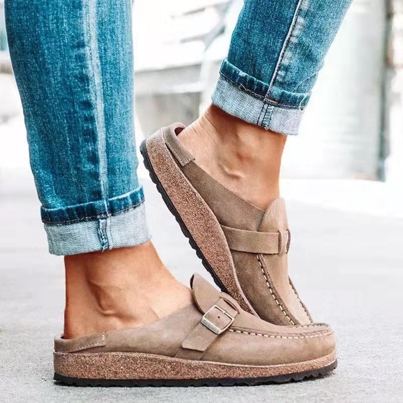 Orthopädische Herren-Loafer mit Obermaterial aus Wildleder und Schnallenriemen