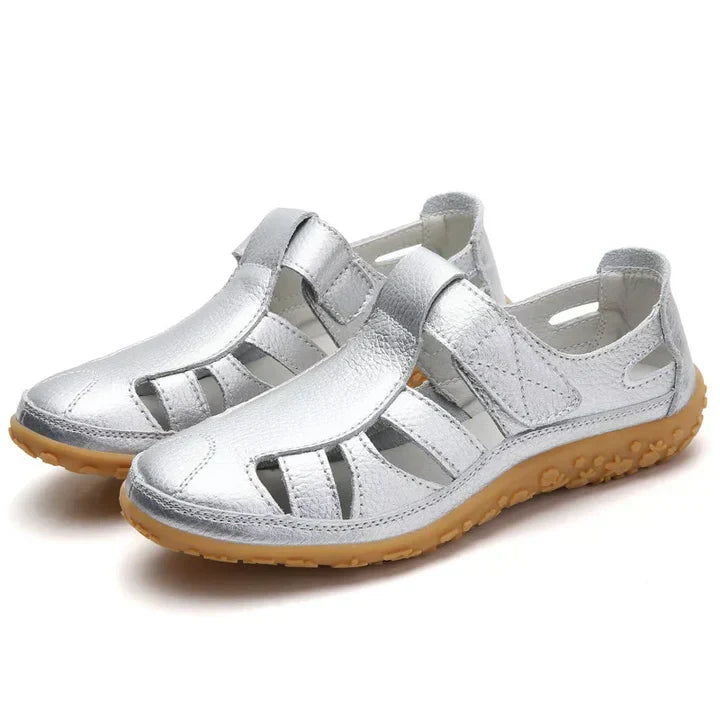 Orthopädische Sandalen für Damen mit Ausschnitten