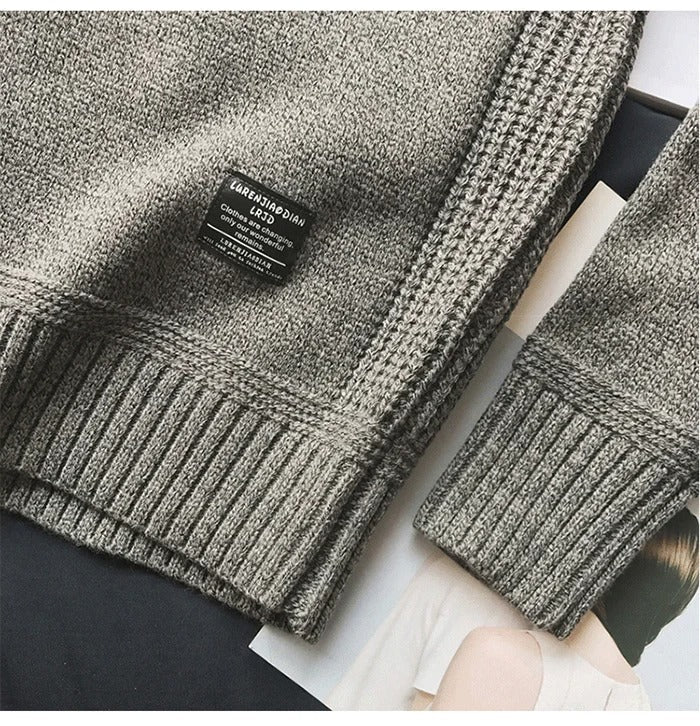 Oversized gestrickter Herrenpullover mit Ellbogen-Patches