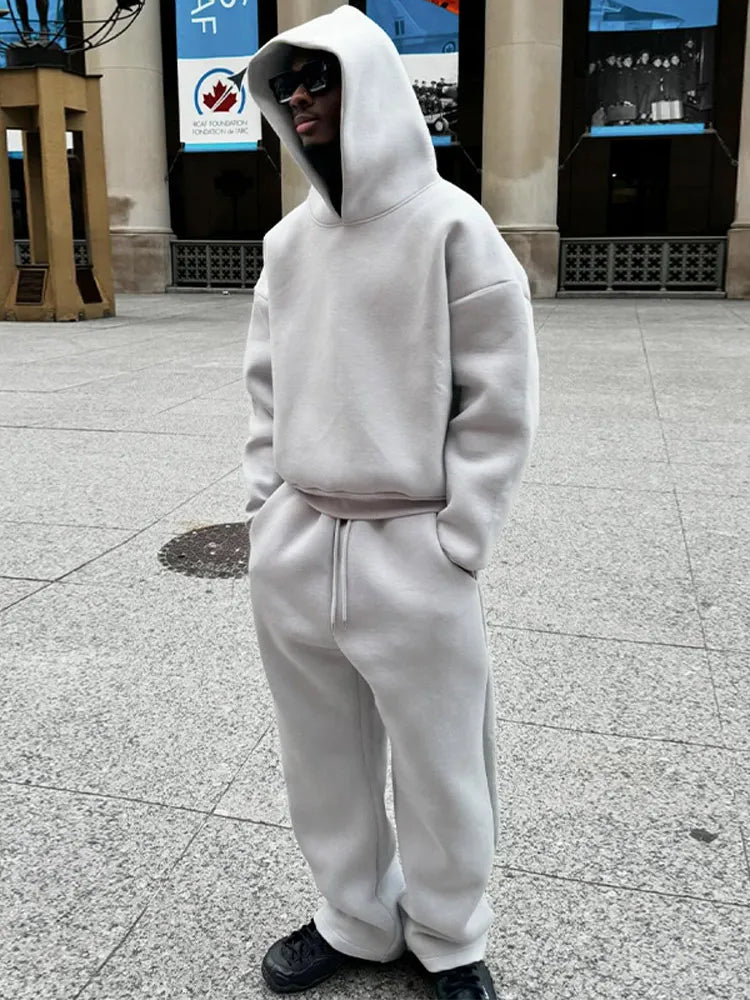 Oversized Herren-Trainingsanzug mit Hoodie und Jogginghose