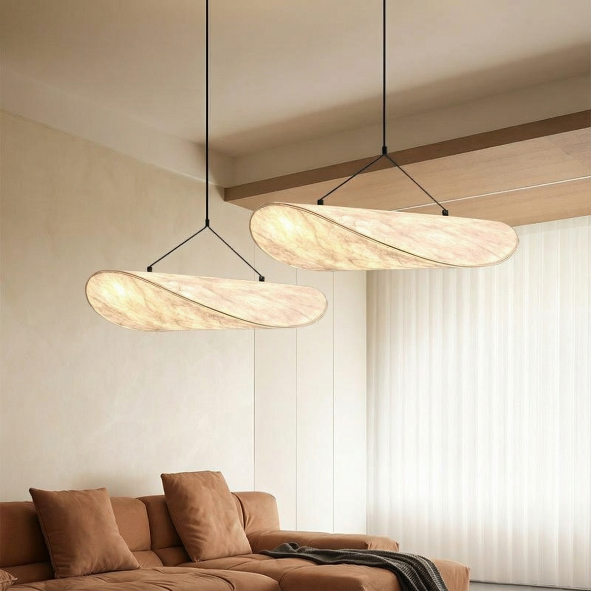 Pendelleuchte im Japandi-Stil mit schlichtem, minimalistischem Design für moderne Räume