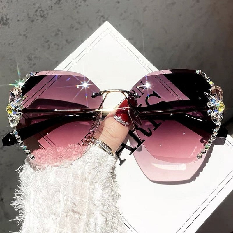 Randlose Sonnenbrille mit Strasssteinen