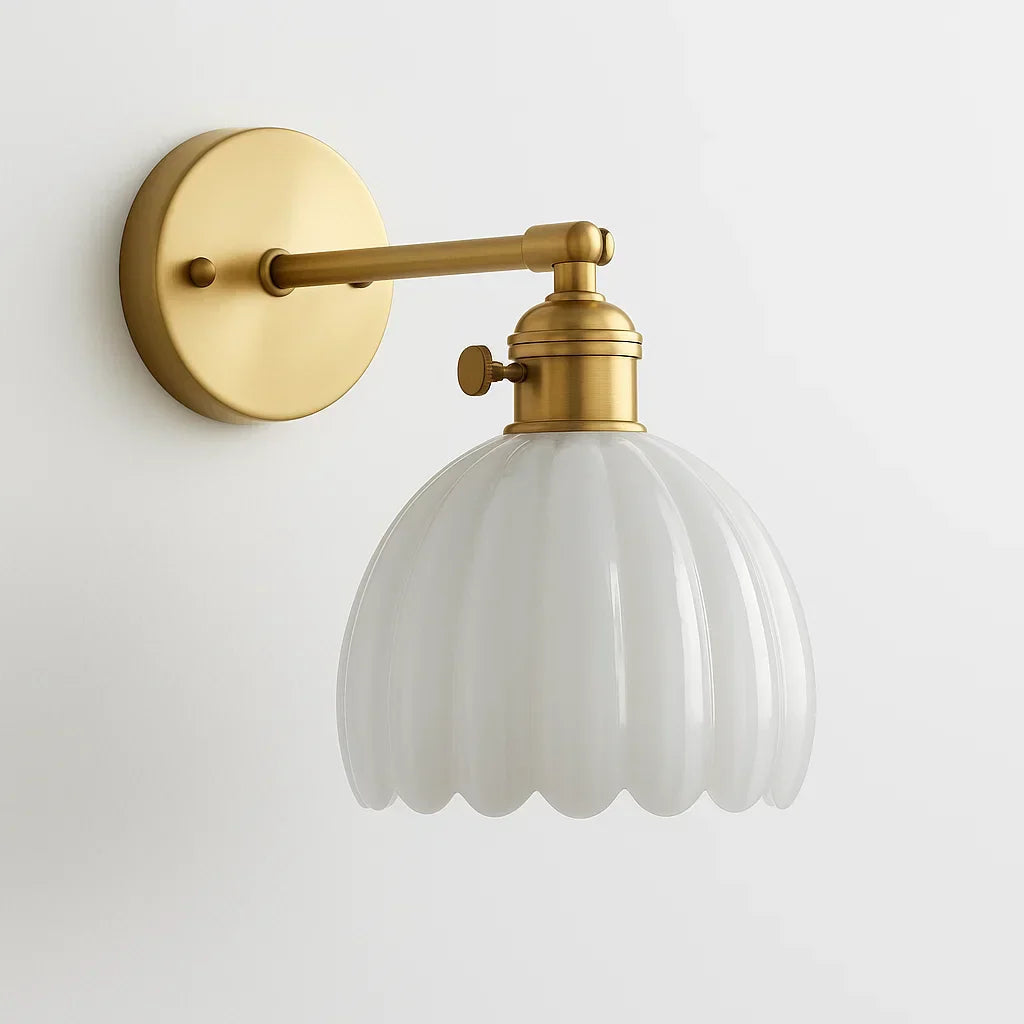 Retro-Wandleuchte mit tulpenförmigem Glasdesign