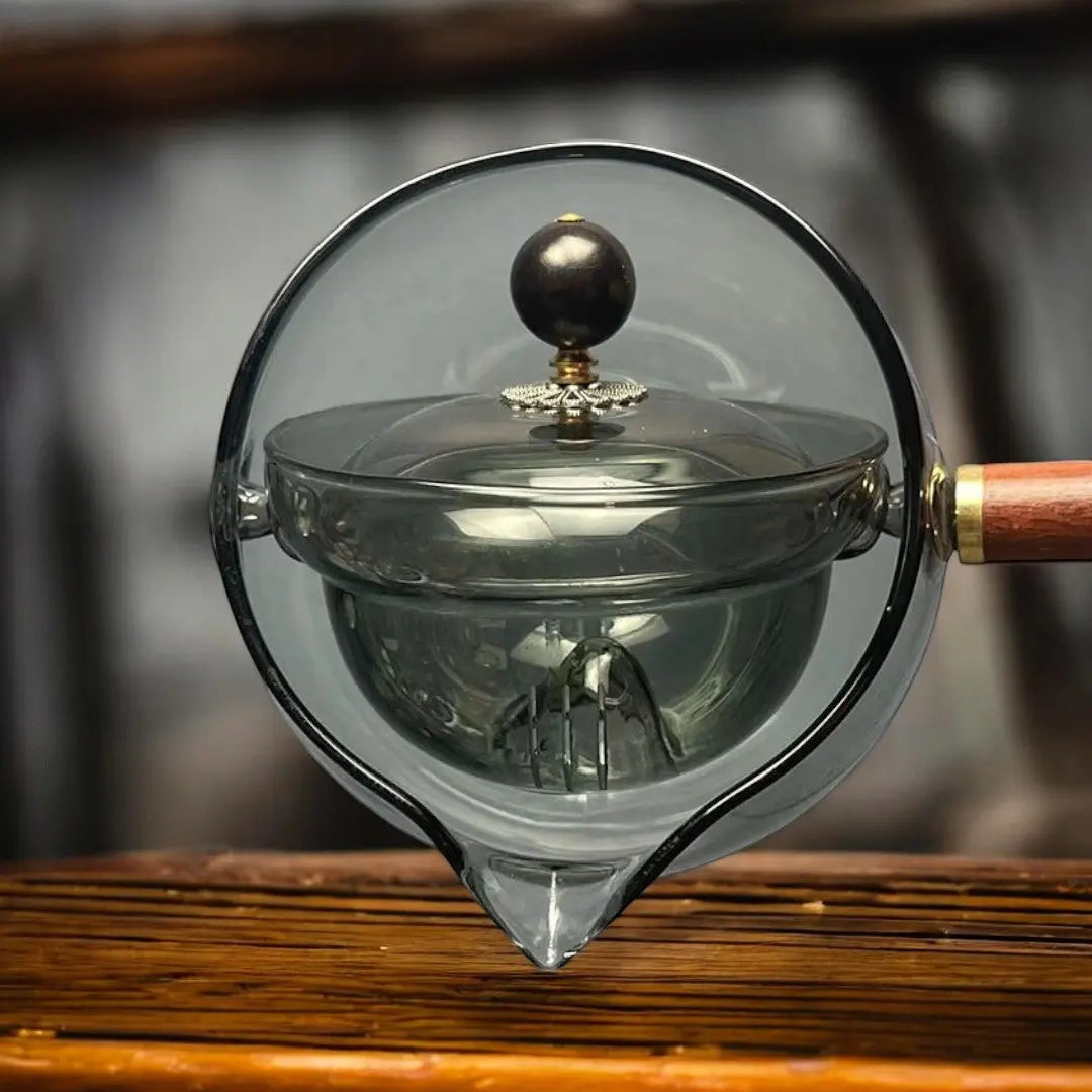 Rotierende Teekanne aus Glas