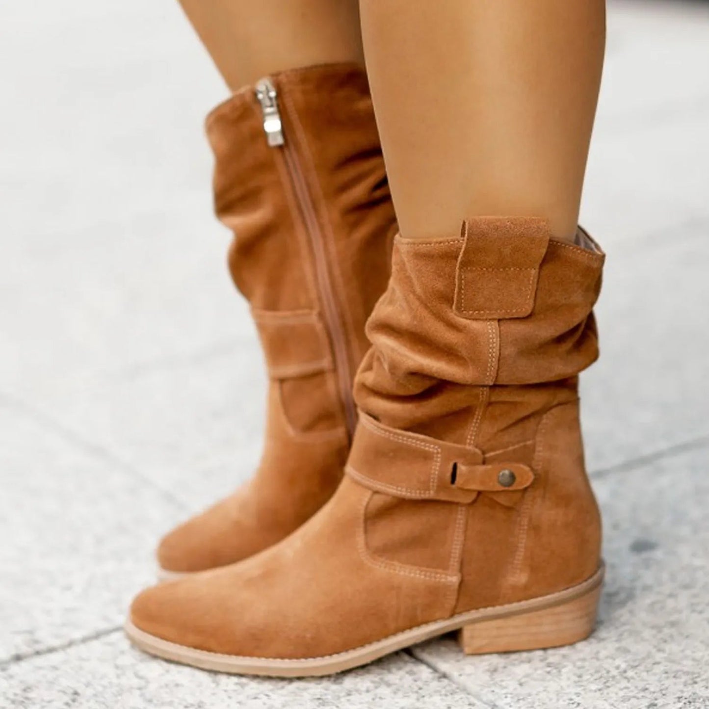 Schicke Damenstiefel – perfekt für die Arbeit oder Freizeit-Outfits