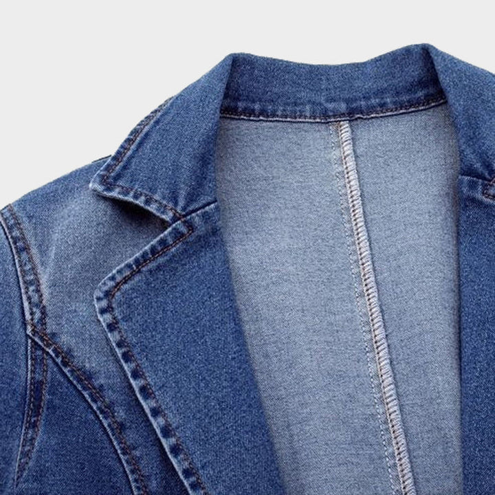 Schicke Jeansjacke mit taillierter Passform