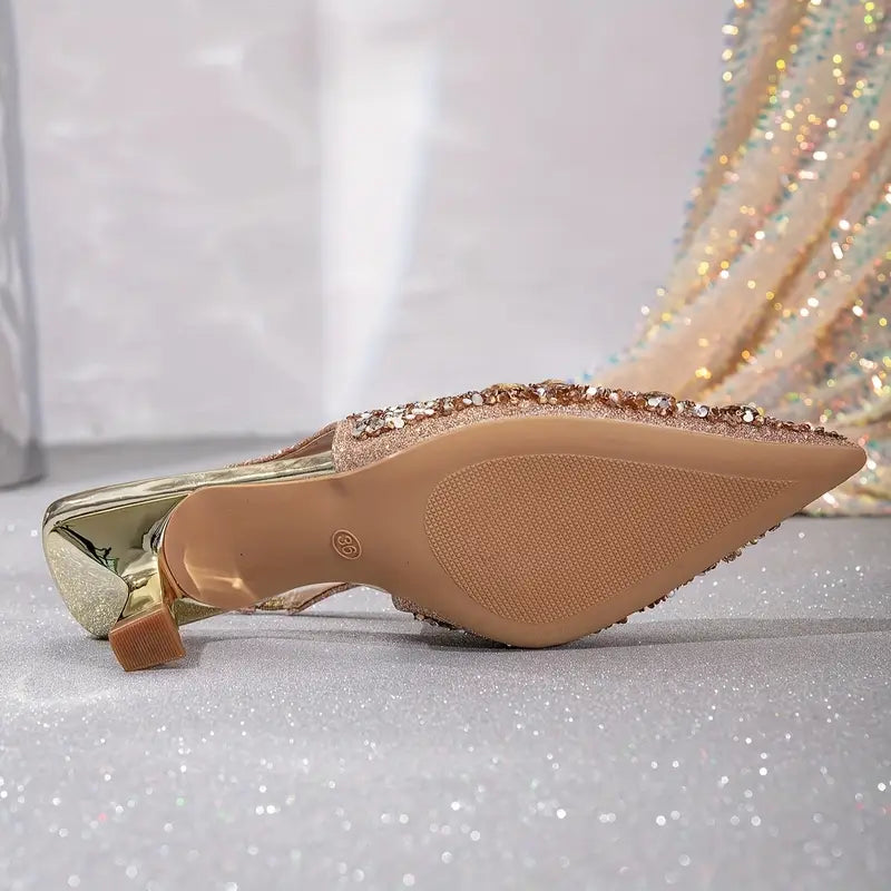 Schlanke Abend-High-Heels