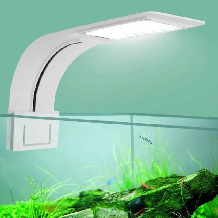 Schlanke LED-Leuchte für Wasserpflanzen und Aquarien