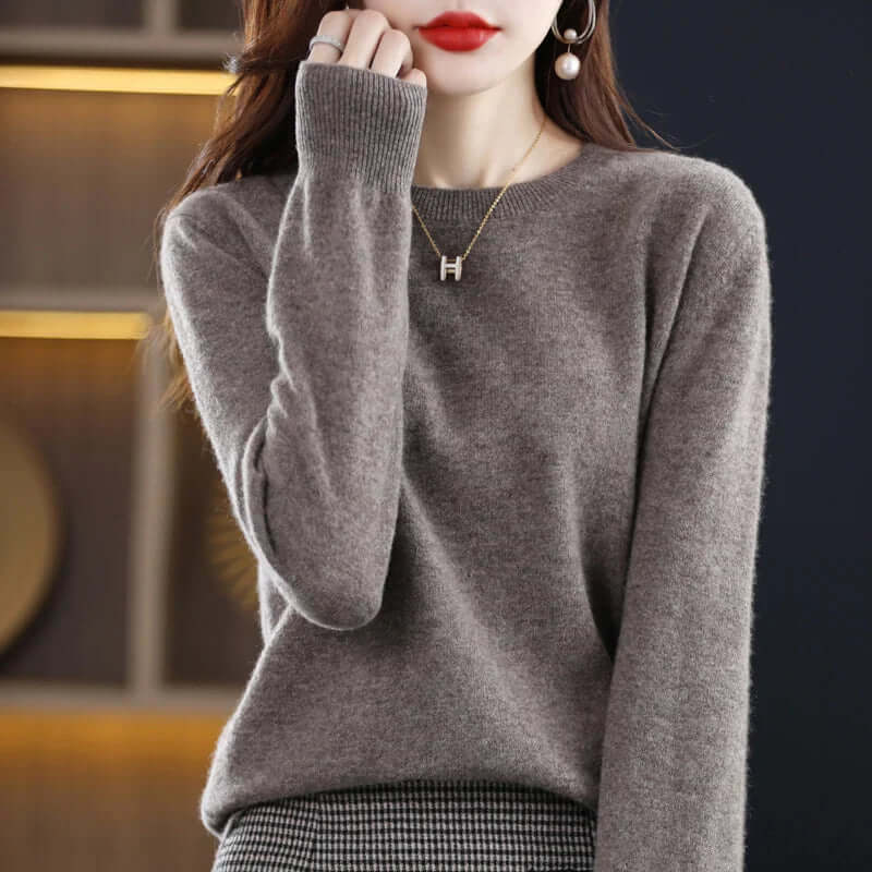 Schlichter Strickpullover