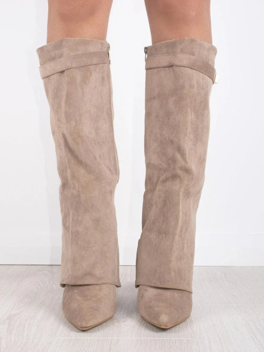 Schwarze kniehohe Damenstiefel mit goldenen Details