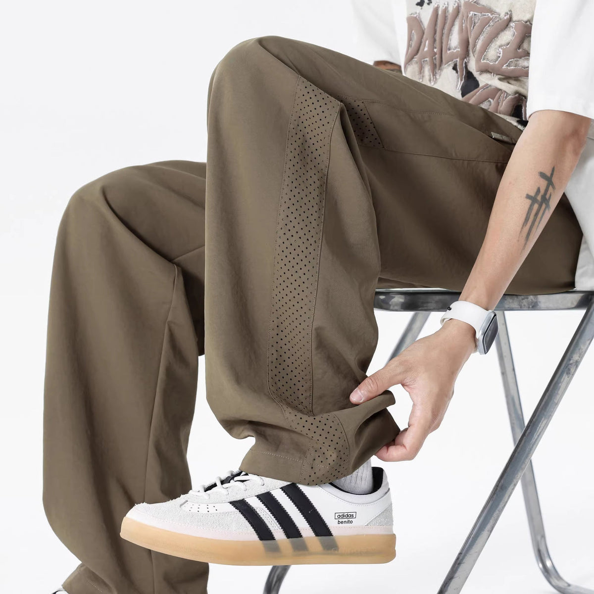 Sportliche und atmungsaktive Herrenhose im Relaxed Fit