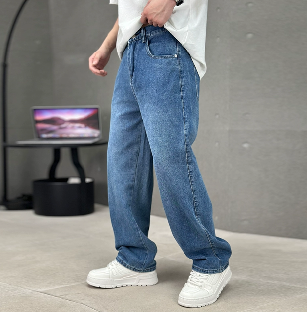 Stilvolle Herrenjeans mit geradem Bein
