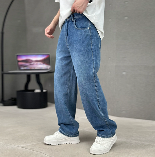 Stilvolle Herrenjeans mit geradem Bein