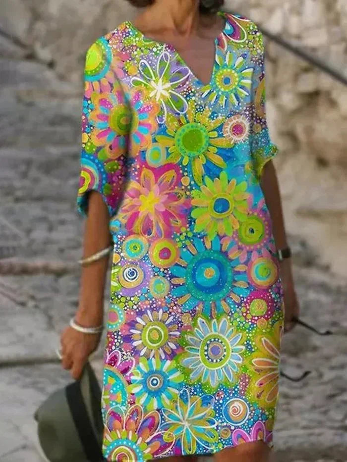 Strahlendes Kleid mit Blumenmuster – lebendige und stilvolle Eleganz